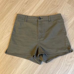 H&M dark green shorts